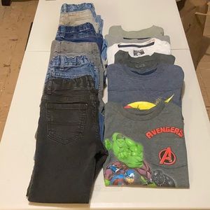 6 pairs of jeans and 6 graphic shirts size 6(boys)
